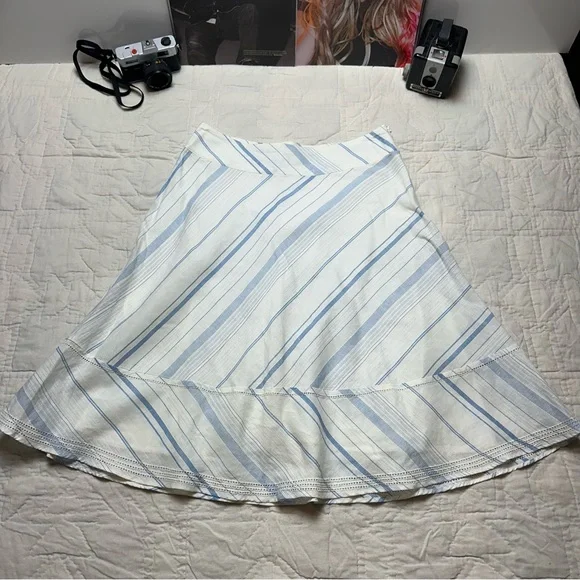 Coastal Linen Blend Stripe Skirt | A-Line Panel Flare · Banana Republic - Picture 2 of 11